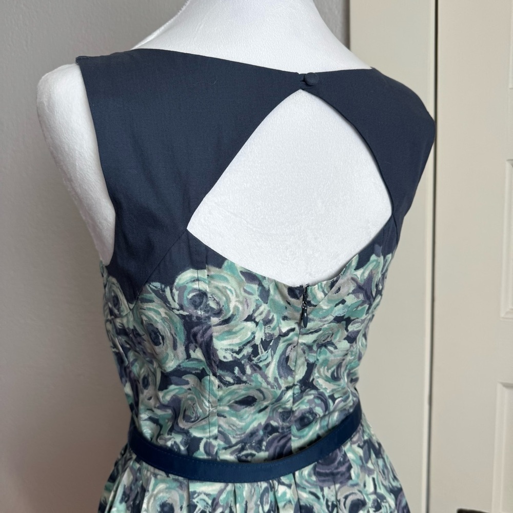 LC Lauren Conrad Painted Rosettes Fit & Flare Twirl Dress Size 4 - Picture 6 of 11